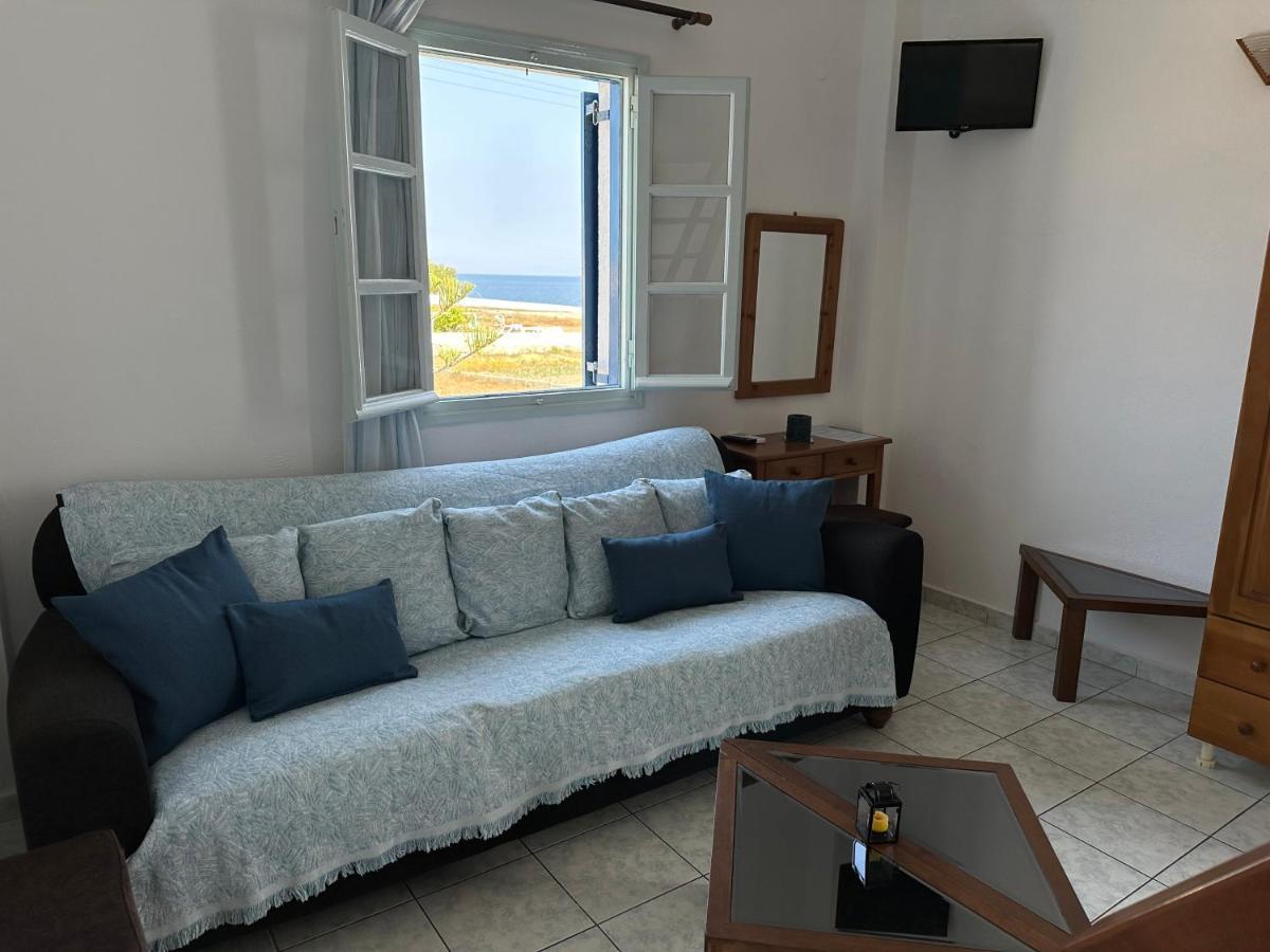 Hotel Paradisos Oia Екстериор снимка