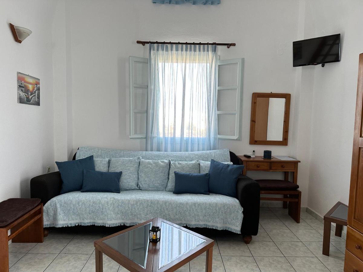 Hotel Paradisos Oia Екстериор снимка