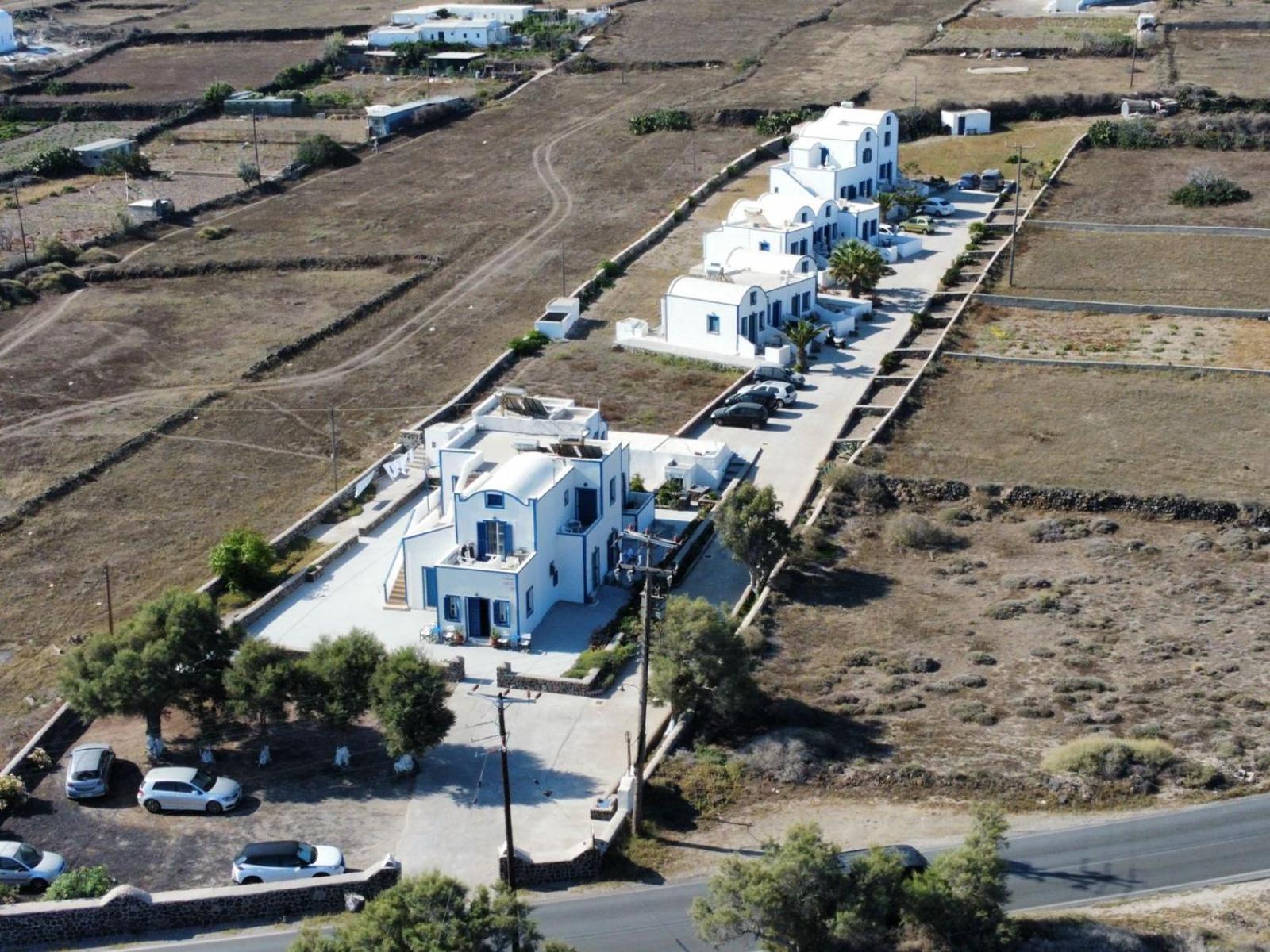 Hotel Paradisos Oia Екстериор снимка