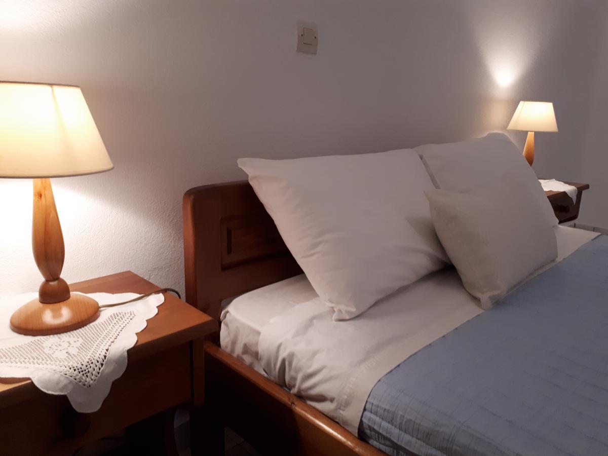 Hotel Paradisos Oia Екстериор снимка